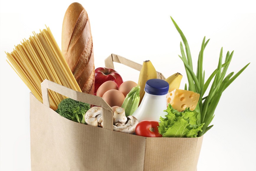 Nei carrelli degli Italiani 2,5 Kg di cibo in meno, ma più qualità