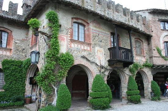 A Grazzano Visconti un romantico San Valentino dal sapore medievale